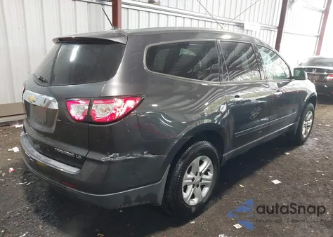 2014 Chevrolet Traverse Ls z USA, uszkodzony, nr VIN 1GNKRFED7EJ267903